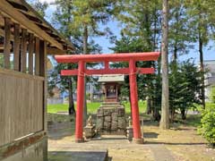 中山氷川神社境内社稲荷社