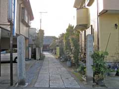 東曜寺山門