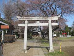 人形八幡神社鳥居