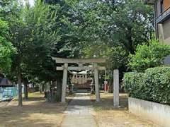 瓦曽根稲荷神社鳥居