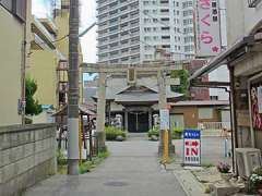 新町八幡神社鳥居