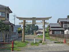 見田方八坂神社鳥居