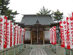 報恩寺境内袖引稲荷神社本殿