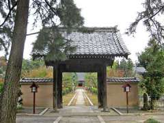 龍淵寺山門