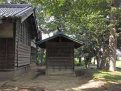 境内社曾登神社