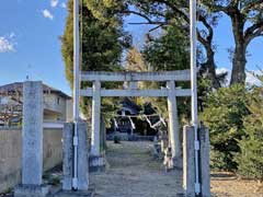 御正新田雷電神社鳥居