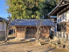 成沢赤城神社境内社合殿