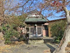 半割春日神社境内堂宇
