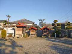 境内社子安稲荷・天神・山王社