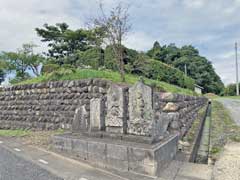 羽尾愛宕御嶽神社入口庚申塔