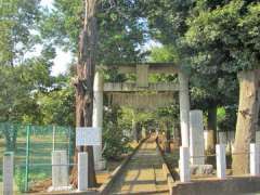 片山氷川神社鳥居