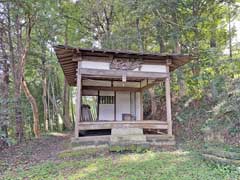 手白神社神楽殿