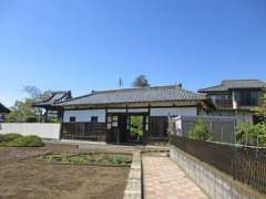 清浄院長屋門