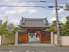 寳泉寺山門