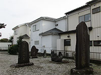 裏慈恩寺子之神社境内