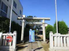 岩槻八雲神社鳥居