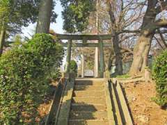 寺山足立神社鳥居