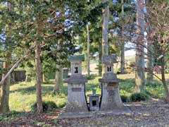 東和田八幡神社境内社熊野社・蛇口社