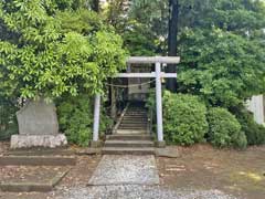 東三ツ木愛宕神社鳥居