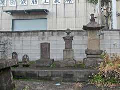 常光寺石塔