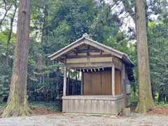 出雲乃伊波比神社神楽殿