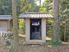 鉢形八幡神社境内社手長男神社