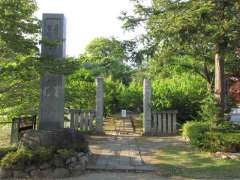 息障院参道