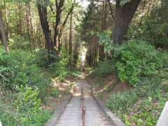 南吉見羽黒神社参道