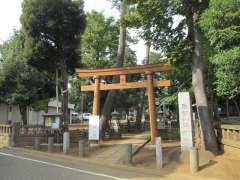 駒留八幡神社鳥居