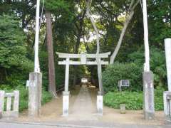 喜多見氷川神社鳥居