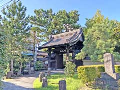 本光寺山門