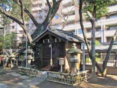 多武峯内藤神社駿馬塚