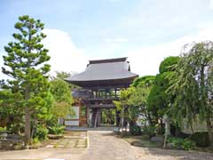 中道寺山門（境内より）