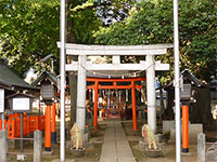 西高井戸松庵稲荷神社鳥居