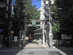 銀杏岡八幡神社鳥居