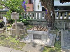 三島神社雷井戸