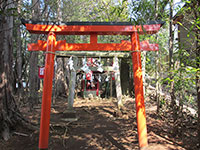 境内塩釜神社