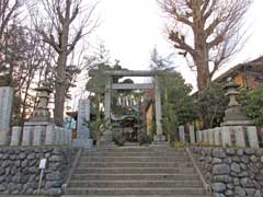 産千代稲荷神社鳥居