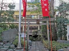 子安神社船森弁財天