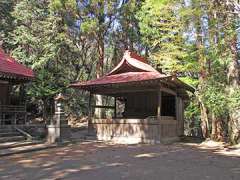 上宿御嶽神社神楽殿