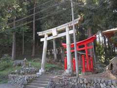 松嶽稲荷神社鳥居