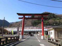 高尾氷川神社鳥居