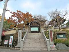 龍光寺山門