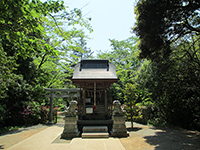 平山季重神社