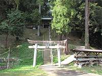 小山田白山神社鳥居