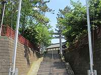 鶴間熊野神社鳥居