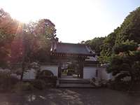 簗田寺山門