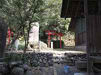 河辺春日神社境内社