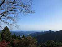 武蔵御嶽神社より青梅市街方面