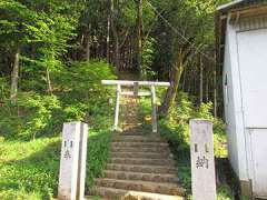 下成木八雲神社鳥居